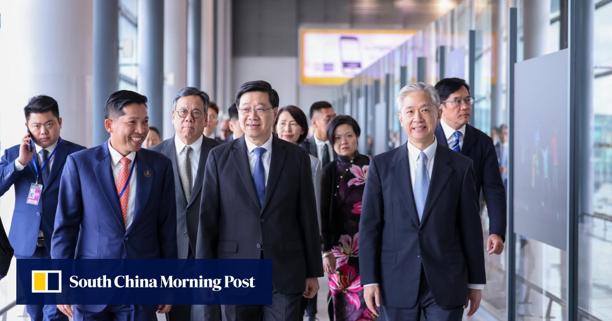 Cambodia and Hong Kong Leaders Strengthen Trade Ties