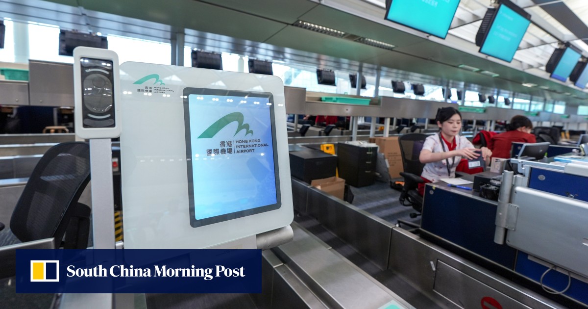 Hong Kong airport bag drop