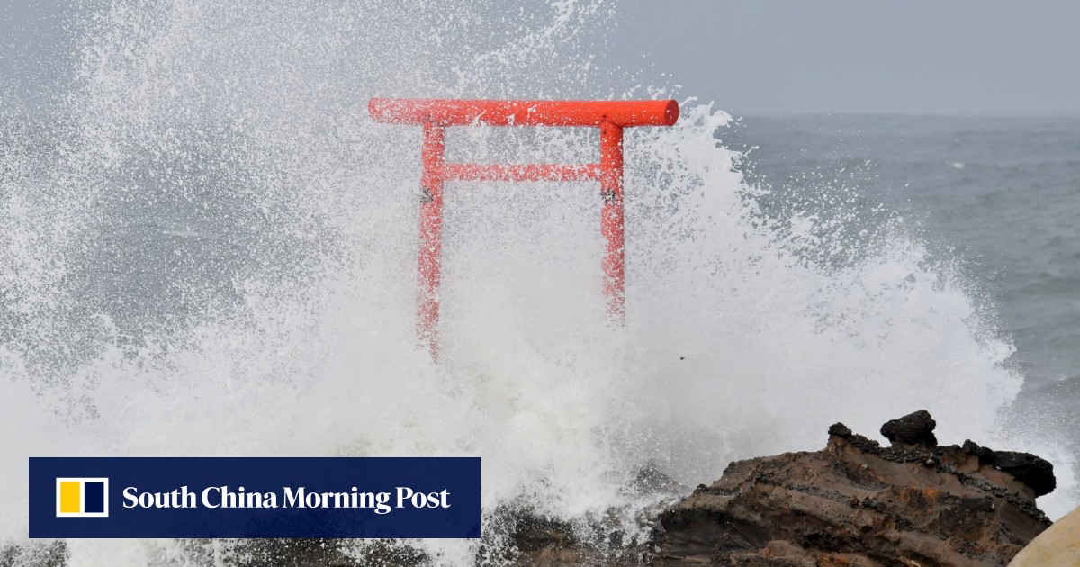 Japan survives close brush with Typhoon Amphil, train services resume, no major damage reported