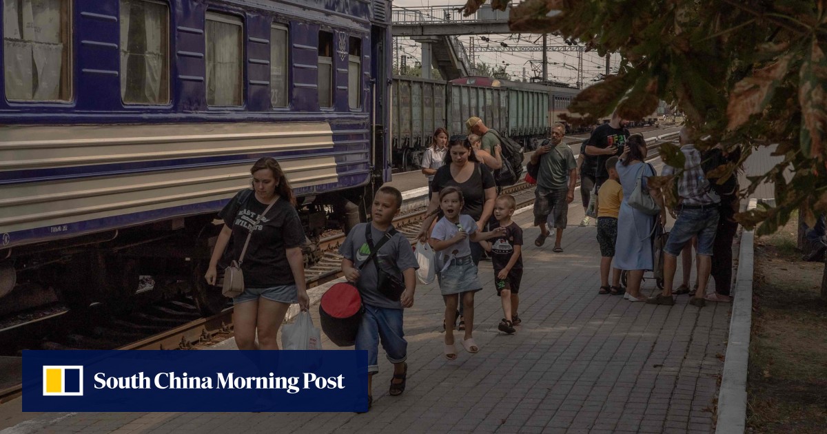 Ukraine war: as Russian troops close in, Kyiv urges civilians to evacuate Pokrovsk