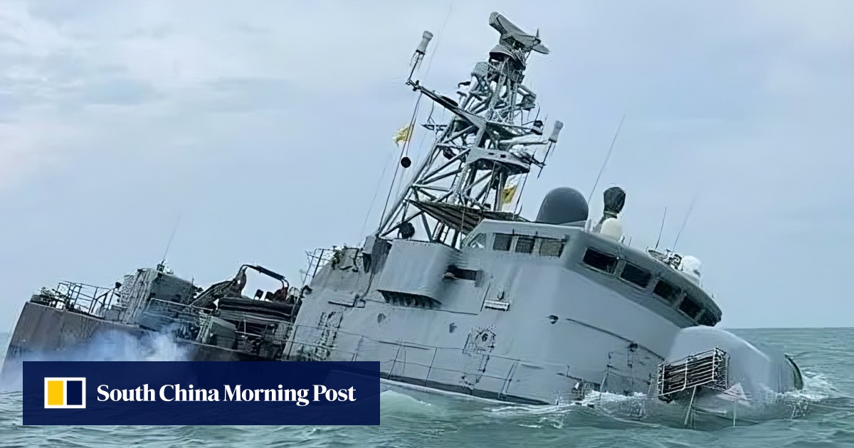 马来西亚海军舰艇疑似水下碰撞 沉没于新加坡附近