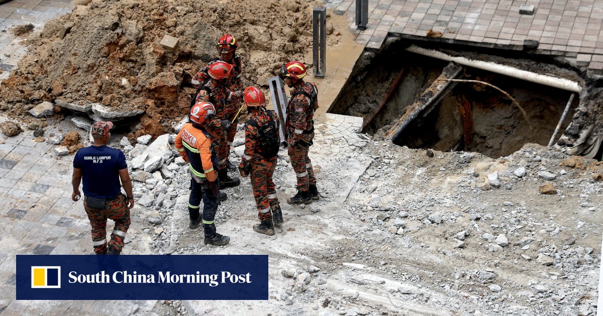 No trace of Kuala Lumpur sinkhole victim as anger, safety concerns