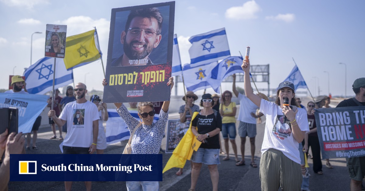 Israelis strike to demand Netanyahu agrees to a ceasefire and hostage release