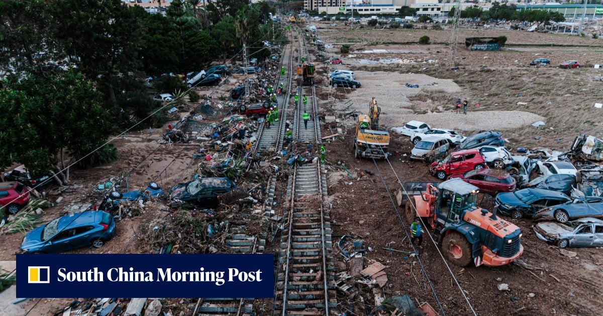 Spain flood victims feel abandoned as frustration mounts over state ...