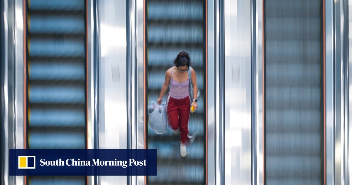 Letters | MTR Corp, how about some lift etiquette first?