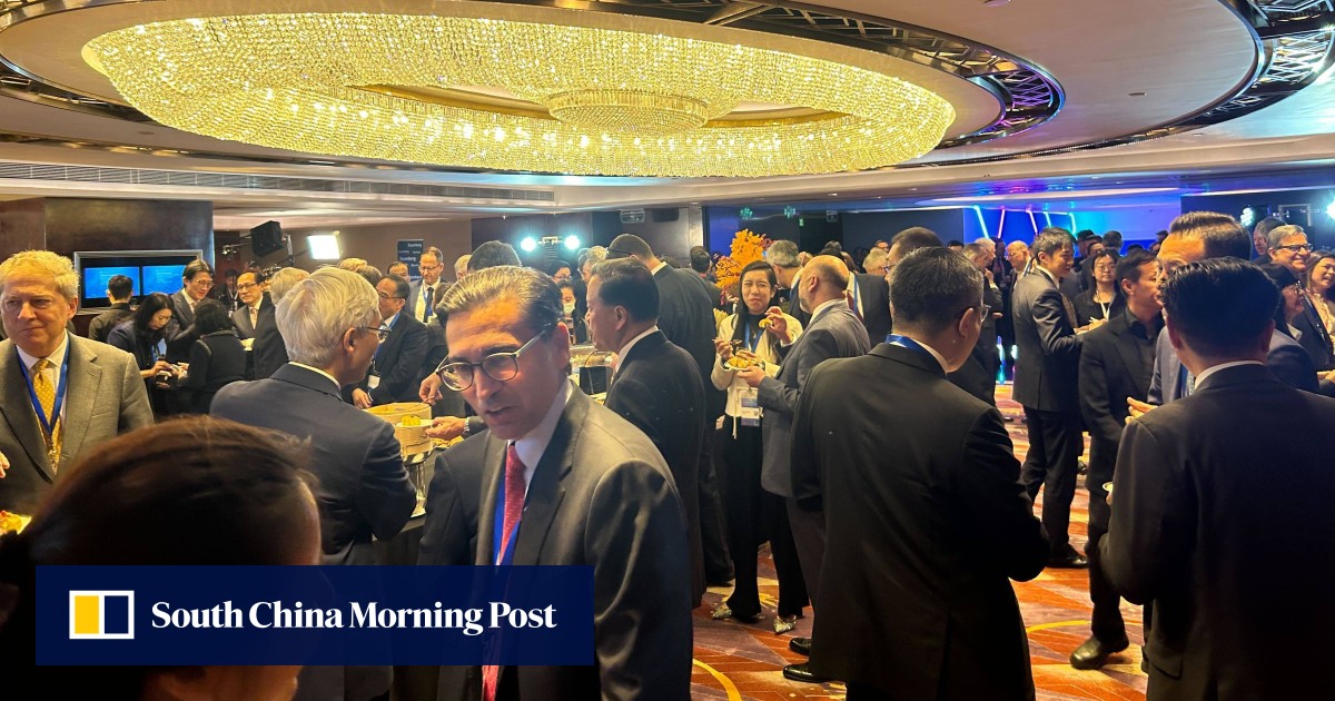 Top bankers stress resilience and wisdom key to navigating uncertainty