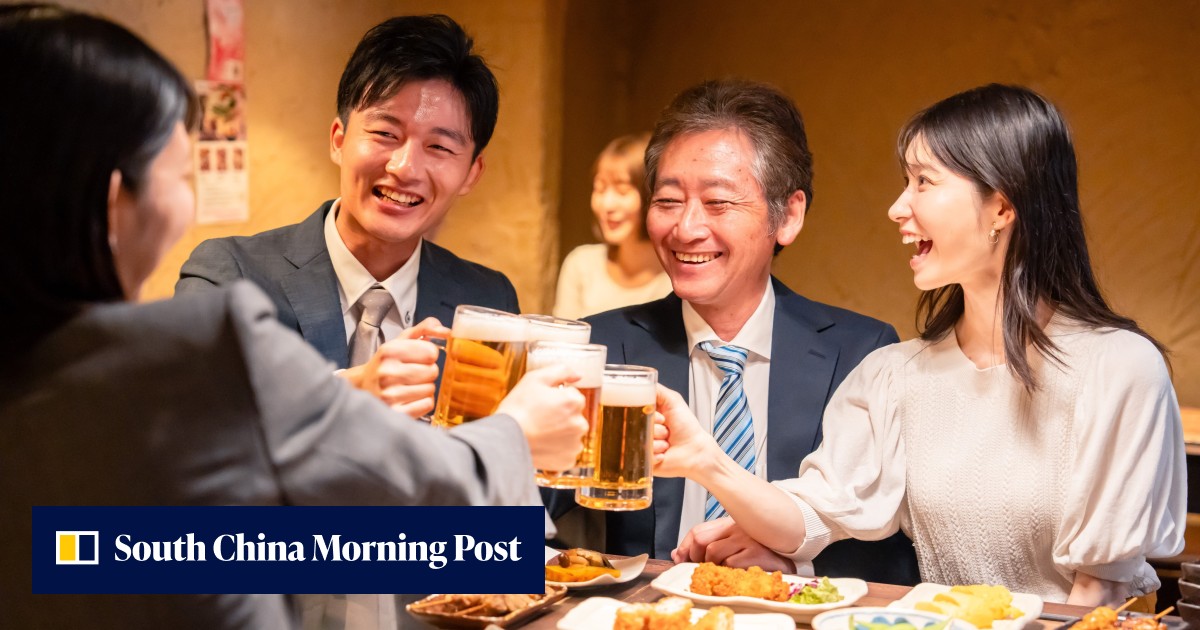 日本の年末の「忘年会」飲み会、熱意が冷めて縮小