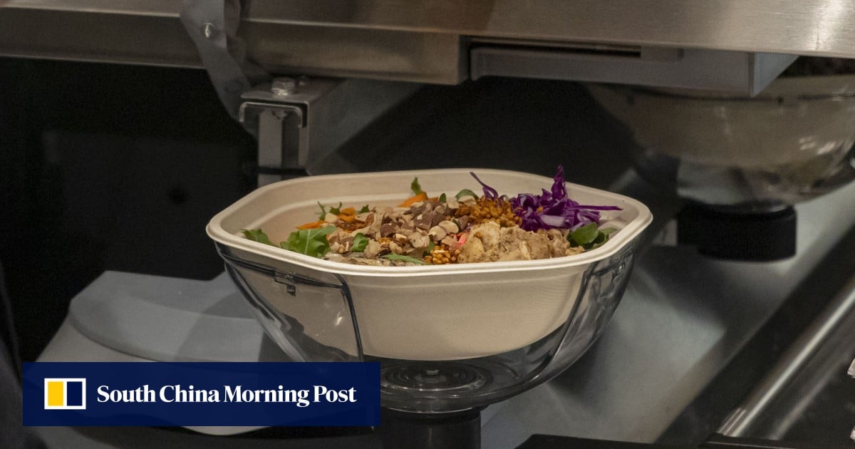 In this restaurant robots make salads. Why US chain Sweetgreen is ...