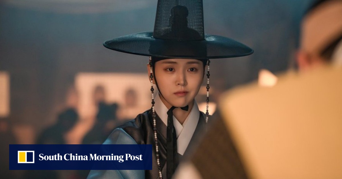 Hoya Transforms Role in Check In Hanyang