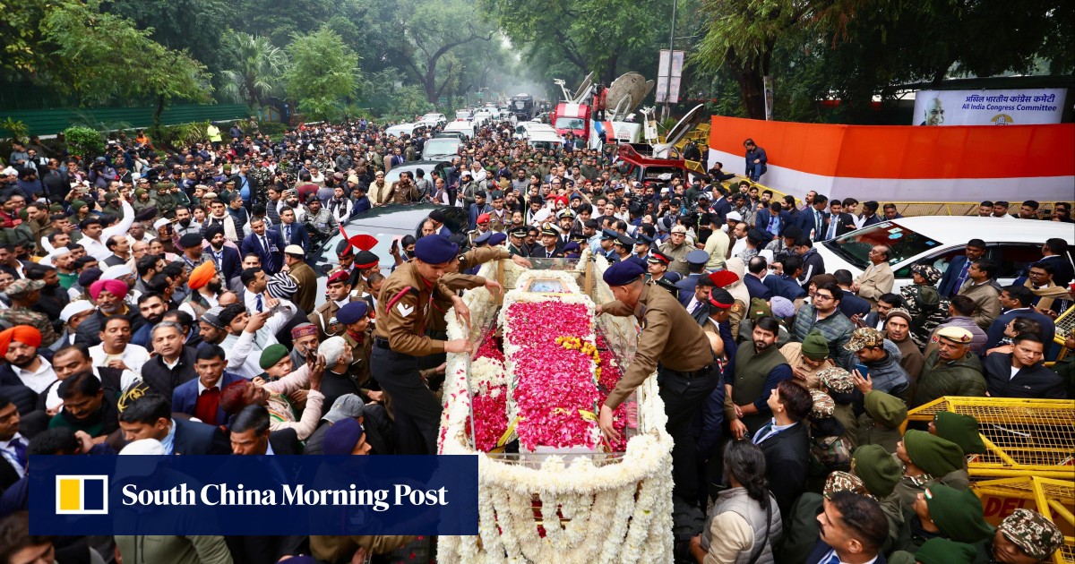 Manmohan Singh Cremated with State Honors