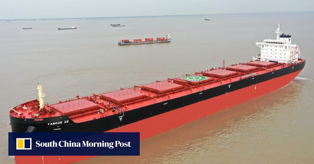 Singaporean and Japanese bulk carriers collide in China's Yangtze