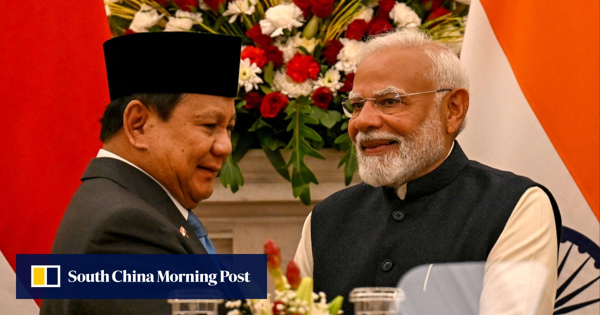 インド、インドネシアのプラボボとのモディマーク共和国の日