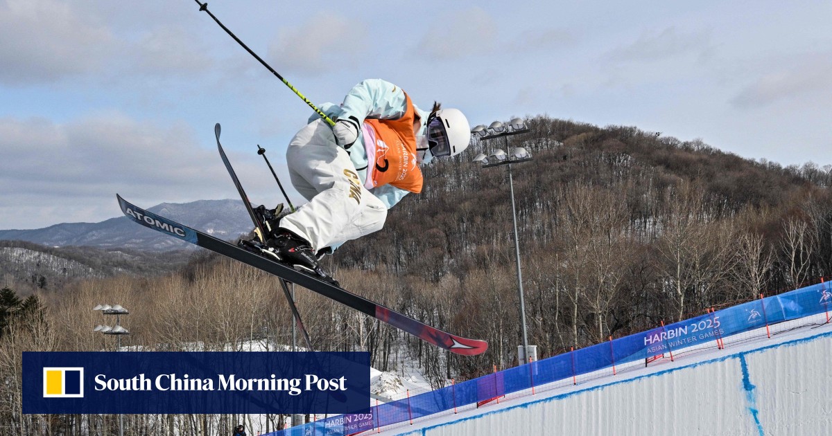 Li Fanghui Claims Gold for China at Asian Winter Games