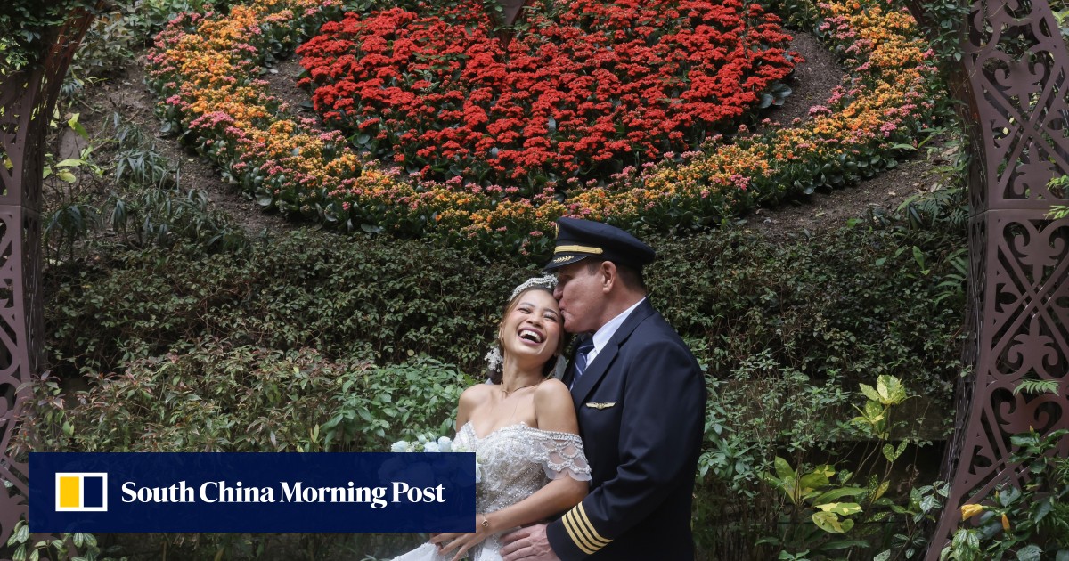 Hongkongers spend less on Valentine’s Day, flower prices fall to 10-year low