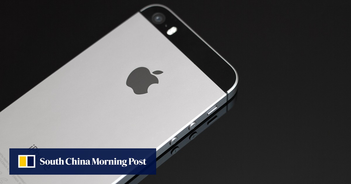 Gen Z go retro, using 1st gen iPhone SE, iPhone 6s and 5s, digital cameras to take photos | South China Morning Post