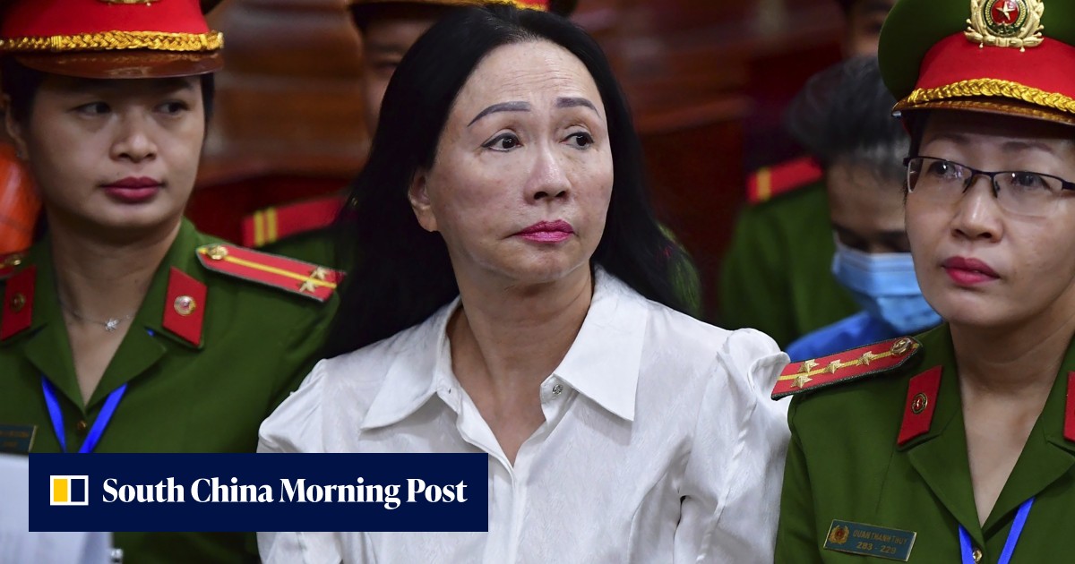 Vietnamese tycoon facing death sentence scrambles to repay fraud ...