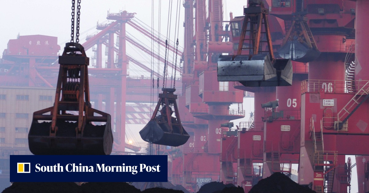China's Industrial Profits Dip Amid Deflation, Trade Tensions