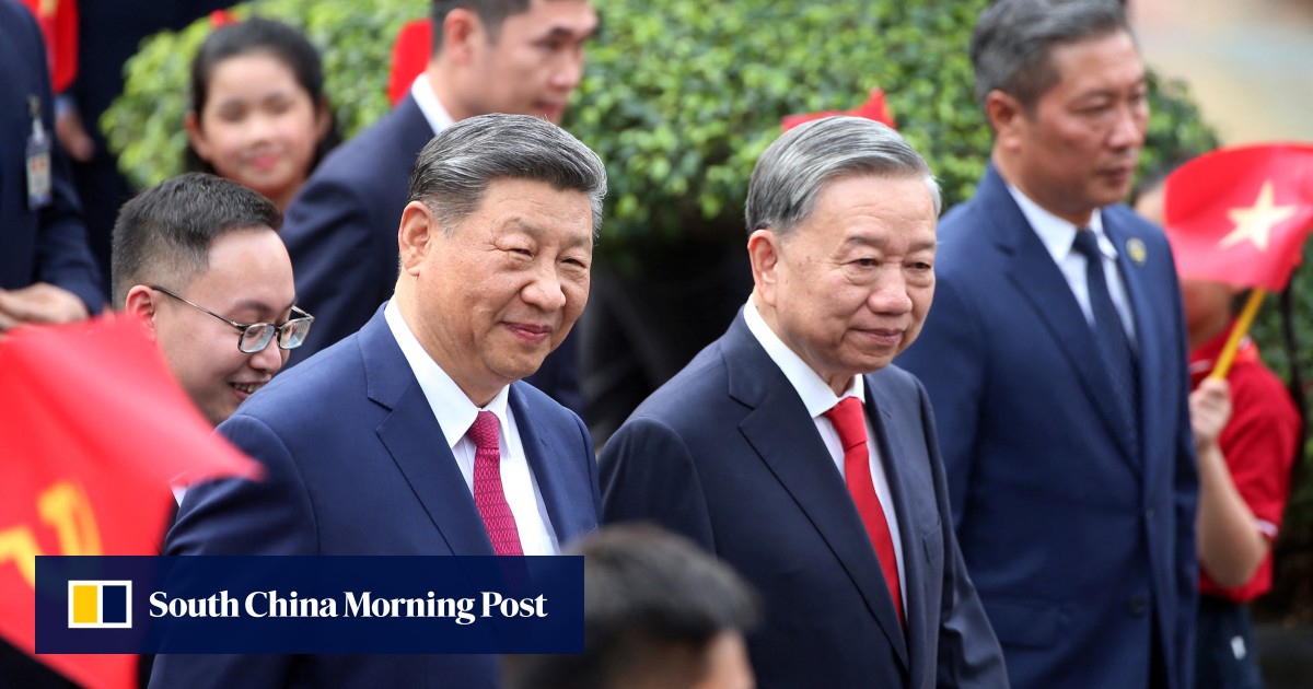 Xi Jinping arrives in Vietnam to stimulate political trade links in the midst of American rates