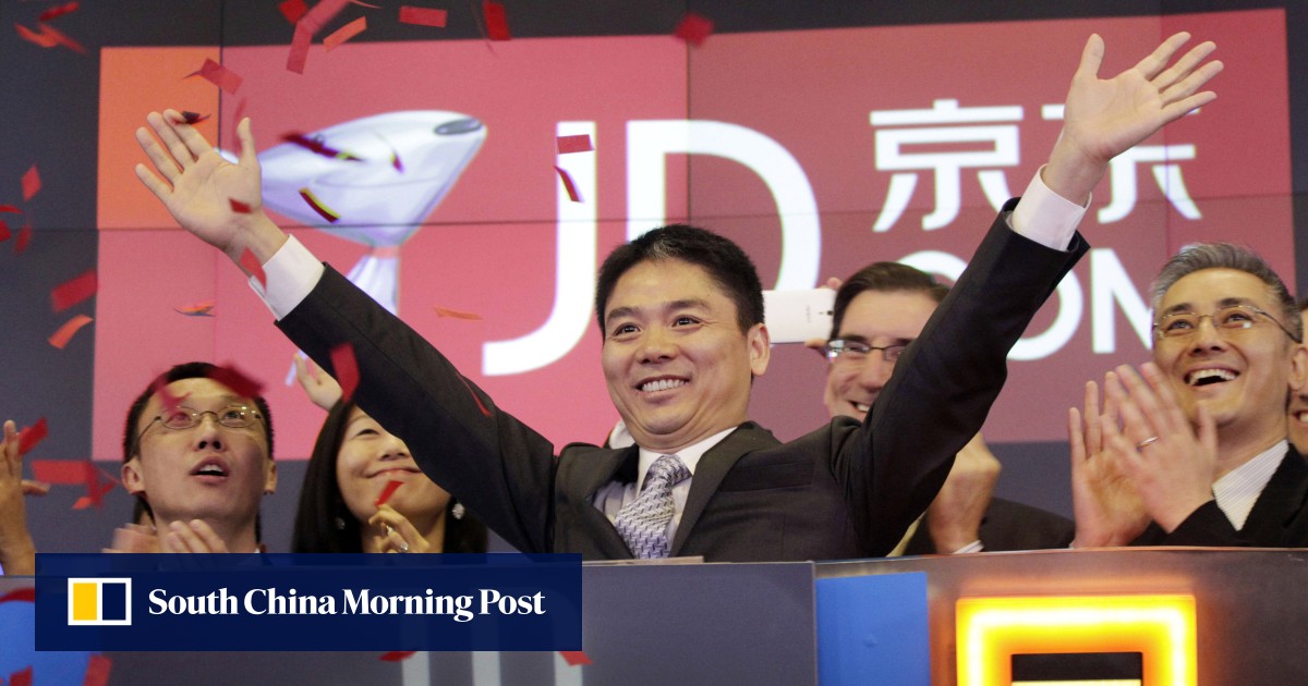 JD.com’s billionaire founder delivers food in publicity stunt to challenge Meituan