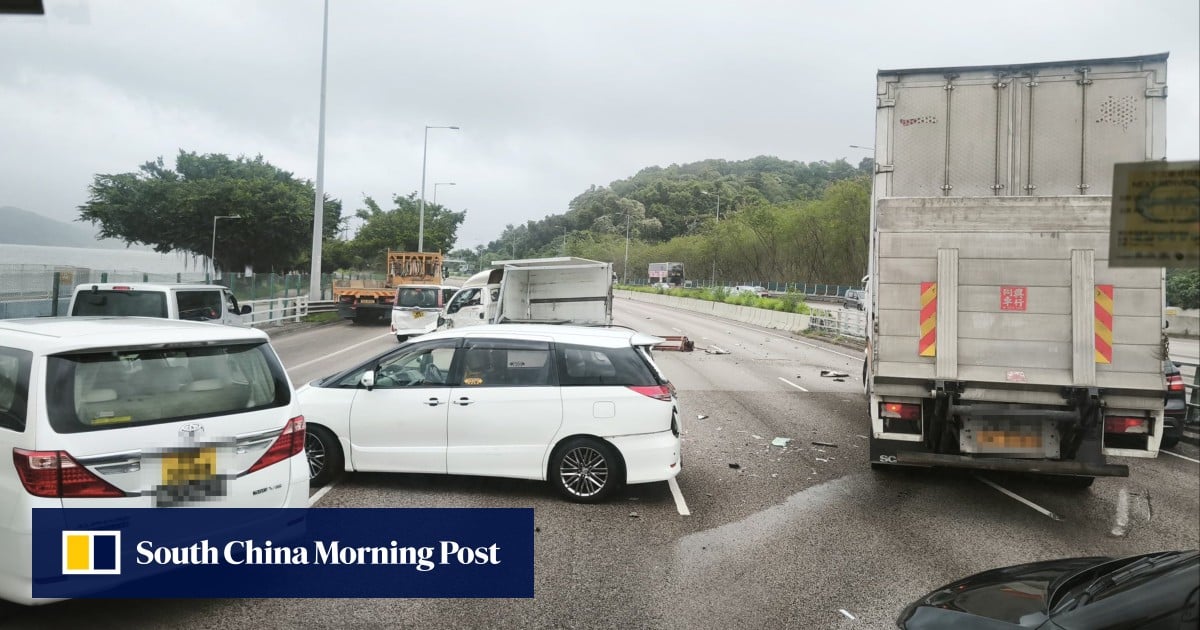 Five-Vehicle Collision Injures Six on Hong Kong Tolo Highway