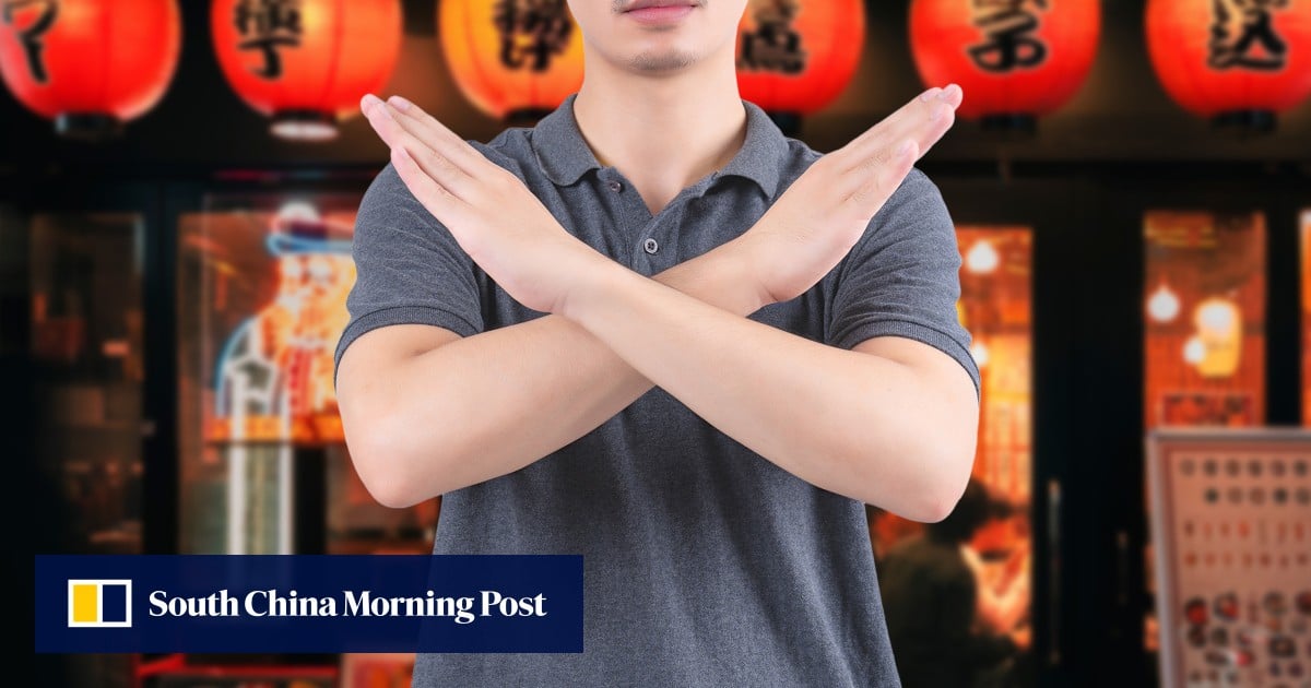 Chinese Pointing Rude Japanese restaurant sparks outrage by posting note banning ‘rude ...