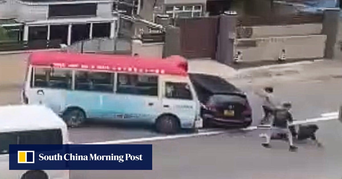4 more men arrested over chaotic stand-off involving Hong Kong minibus