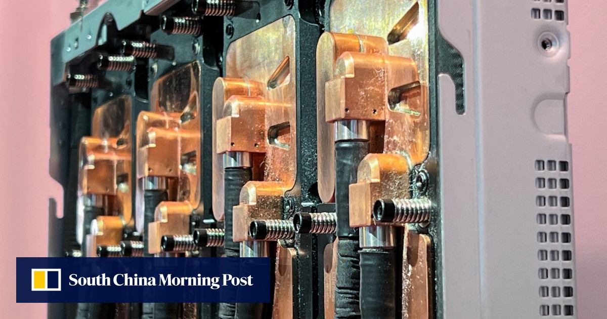 US lawmakers introduce bill to stop smuggling of AI chips to China
