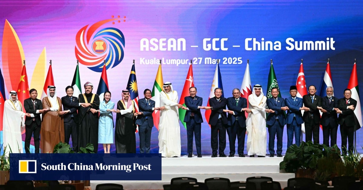 China Builds Asian Economic Bloc Amid Naval Expansion, Regional Tensions
