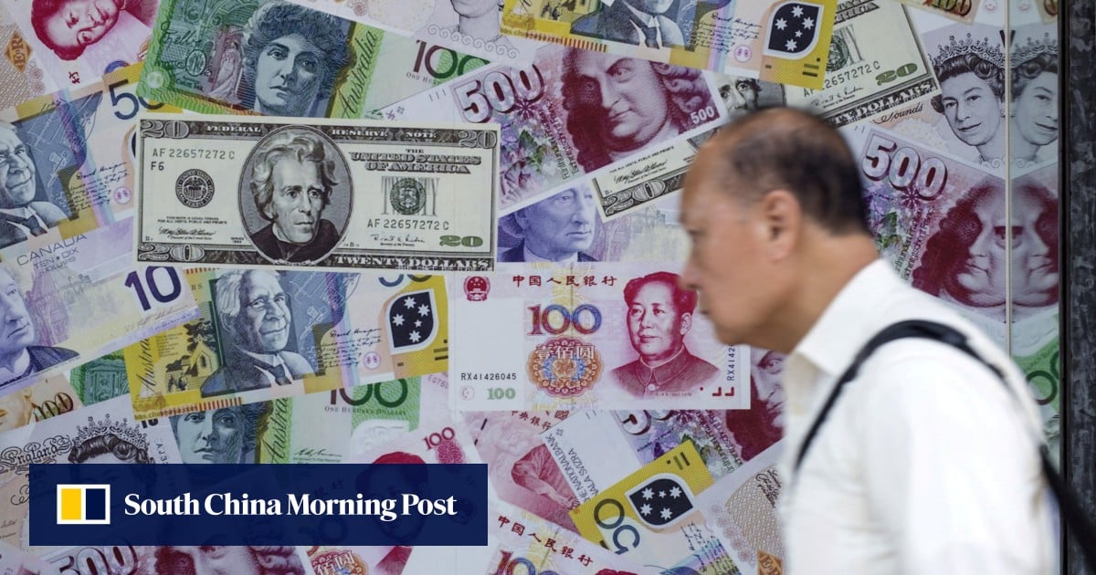 Hong Kong stocks fall slightly on rising geopolitical tensions