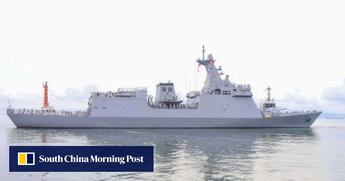 Ang video na ‘Slams’ na ‘gawa-gawa’ ng militar ng Pilipinas ay may stand-off sa Malaysian Navy Ang video na ‘Slams’ na ‘gawa-gawa’ ng militar ng Pilipinas ay may stand-off sa Malaysian Navy
