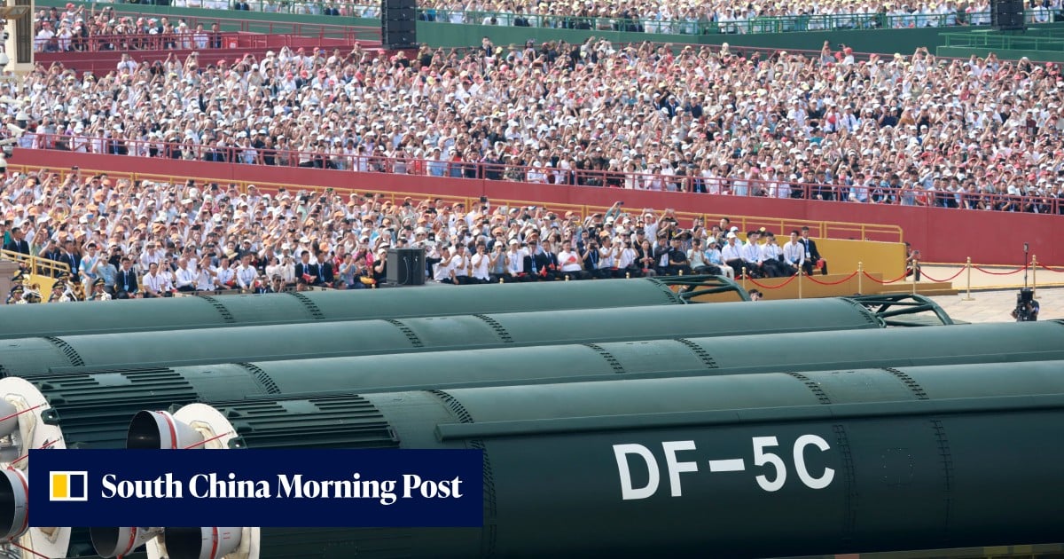 China demonstriert bei Militärparade mit neuem Raketenaufgebot seine ...