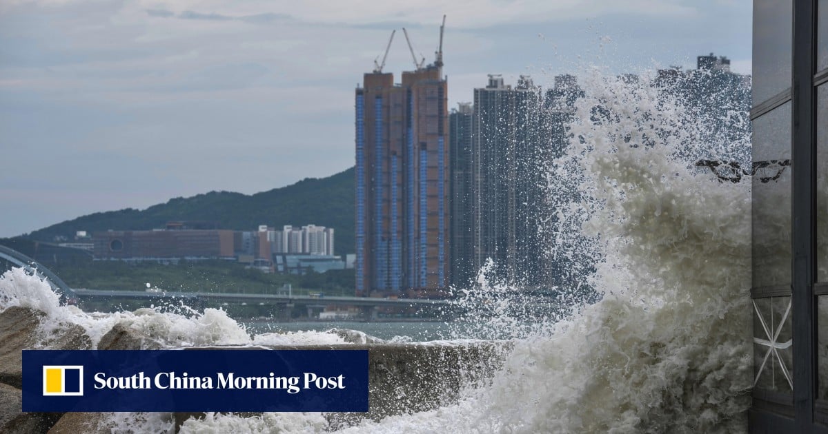 Hong Kong buildings swaying in Super Typhoon Ragasa ‘nothing to worry about’ Hong Kong buildings swaying in Super Typhoon Ragasa ‘nothing to worry about’