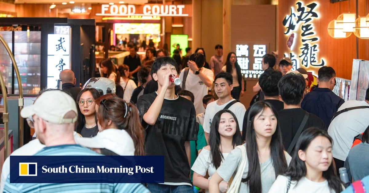 Mainland Chinese ‘golden week’ tourists loosen purse strings in Hong Kong