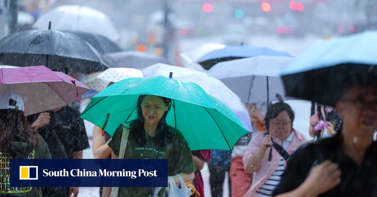 Hong Kong may issue No 1 typhoon signal on Friday as Tropical Storm Matmo nears
