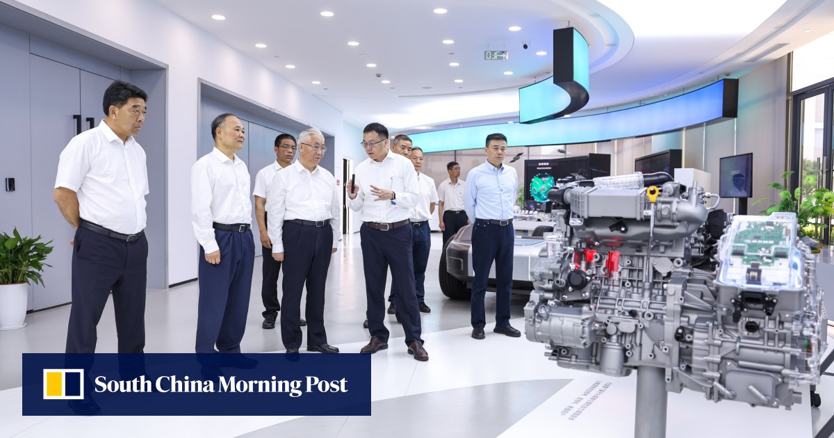 China’s hi-tech push, Aids and poverty fights in focus as vice-premiers tour provinces