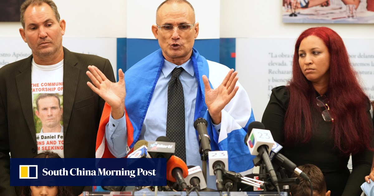 Cuban dissident Jose Daniel Ferrer leaves island for US exile after imprisonment