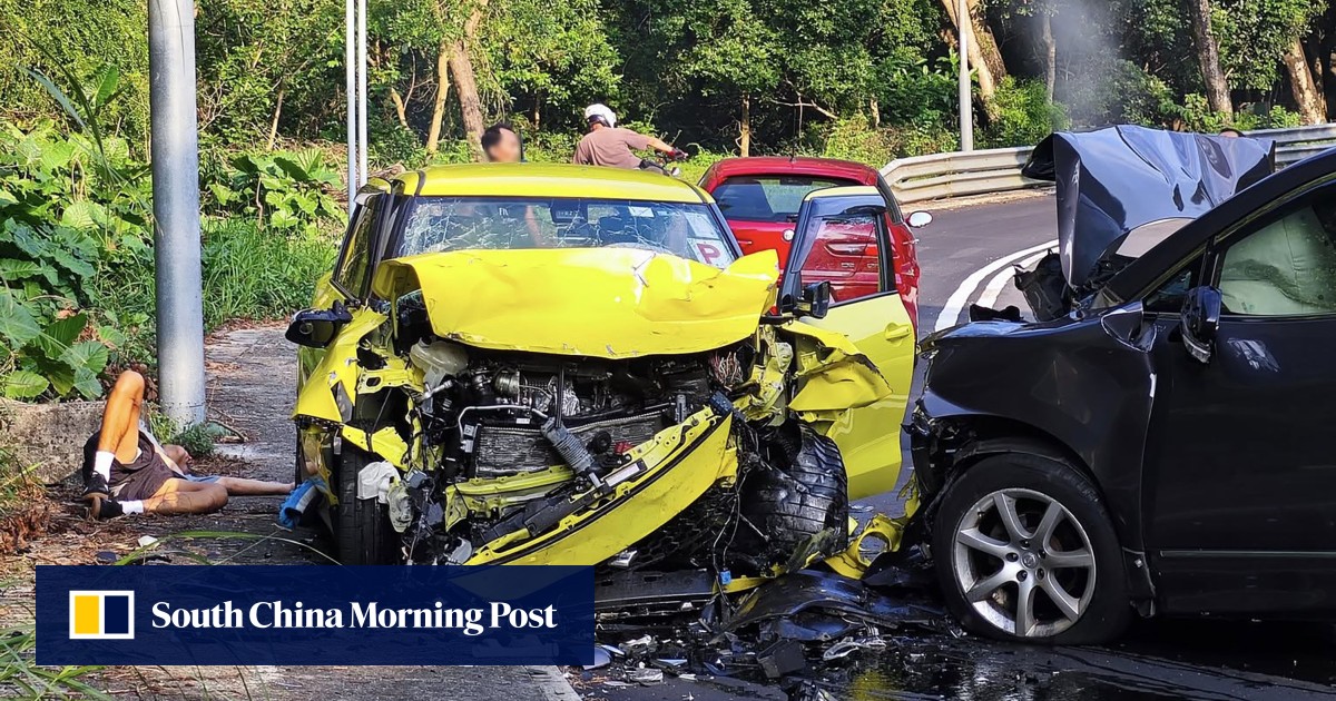 2 men sent to hospital after 3-car collision on Hong Kong country park road