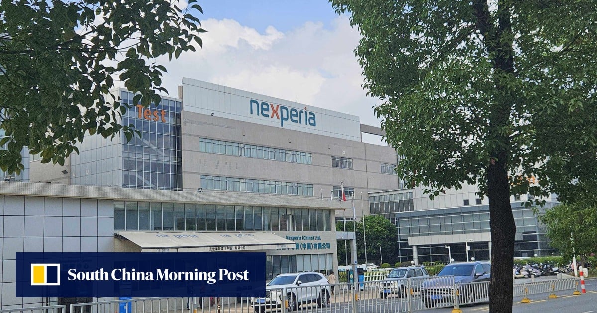 China Urges Netherlands to Resolve Nexperia Dispute Impacting Global Chip Supply
