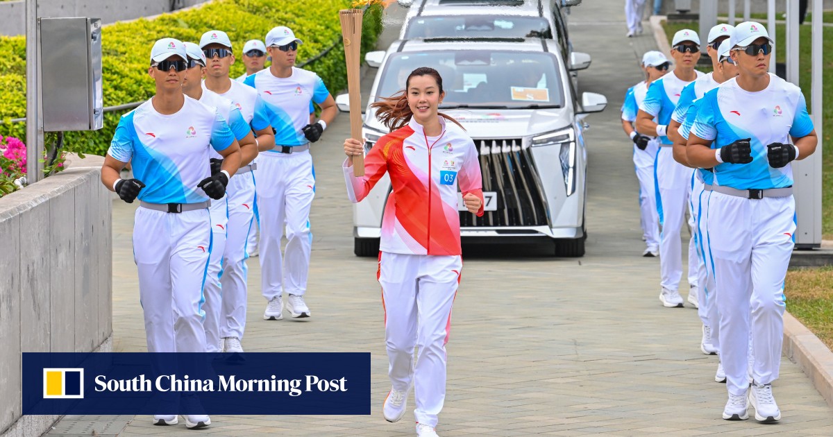 Image for Au weighs heavier torch against lighter responsibility in National Games relay