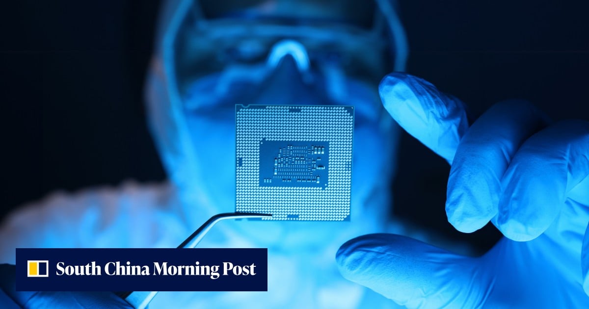 Chinese team creates world’s first 2D industrial chip for military use