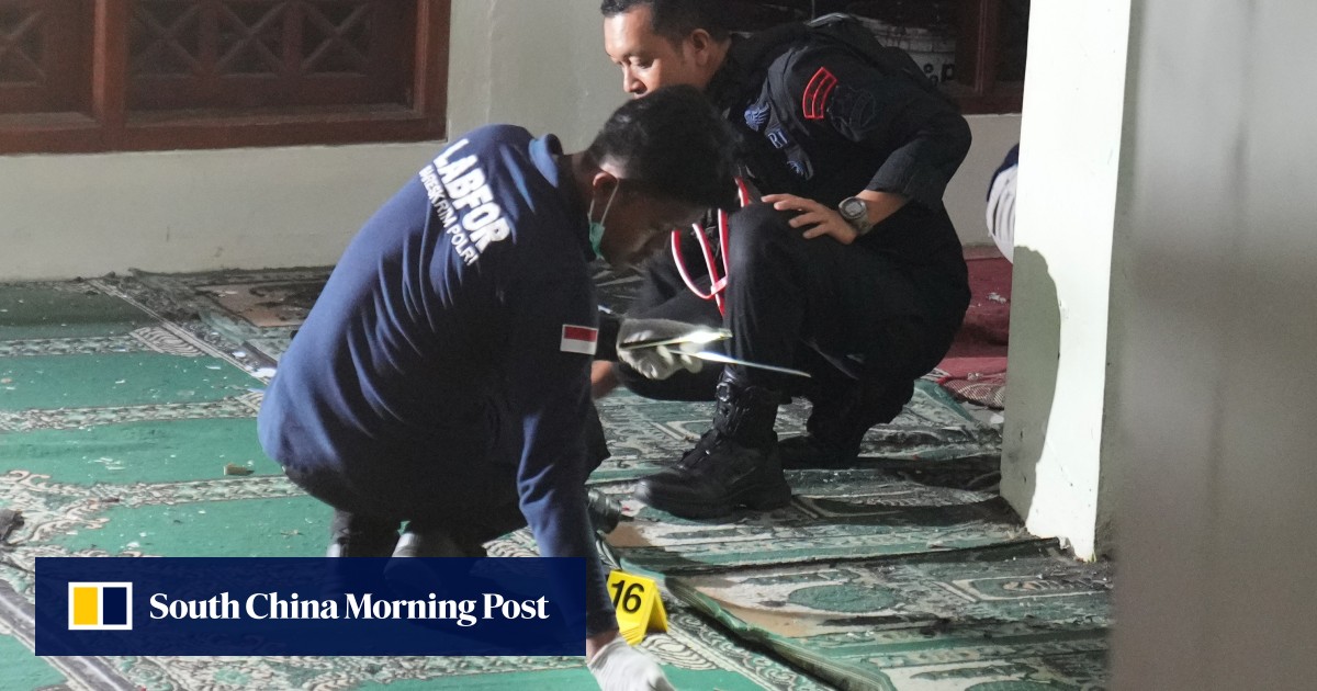 Indonesian police find possible explosive powder after Jakarta mosque blast