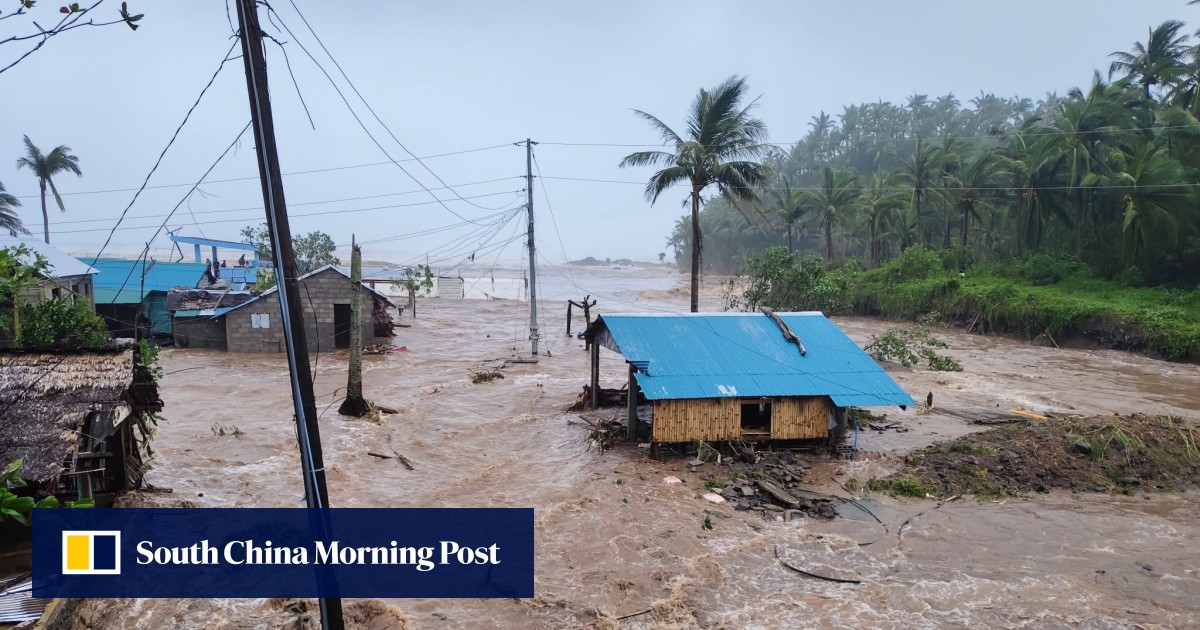Super Typhoon Fung-Wong: at least 2 die in Philippines as over a million evacuate