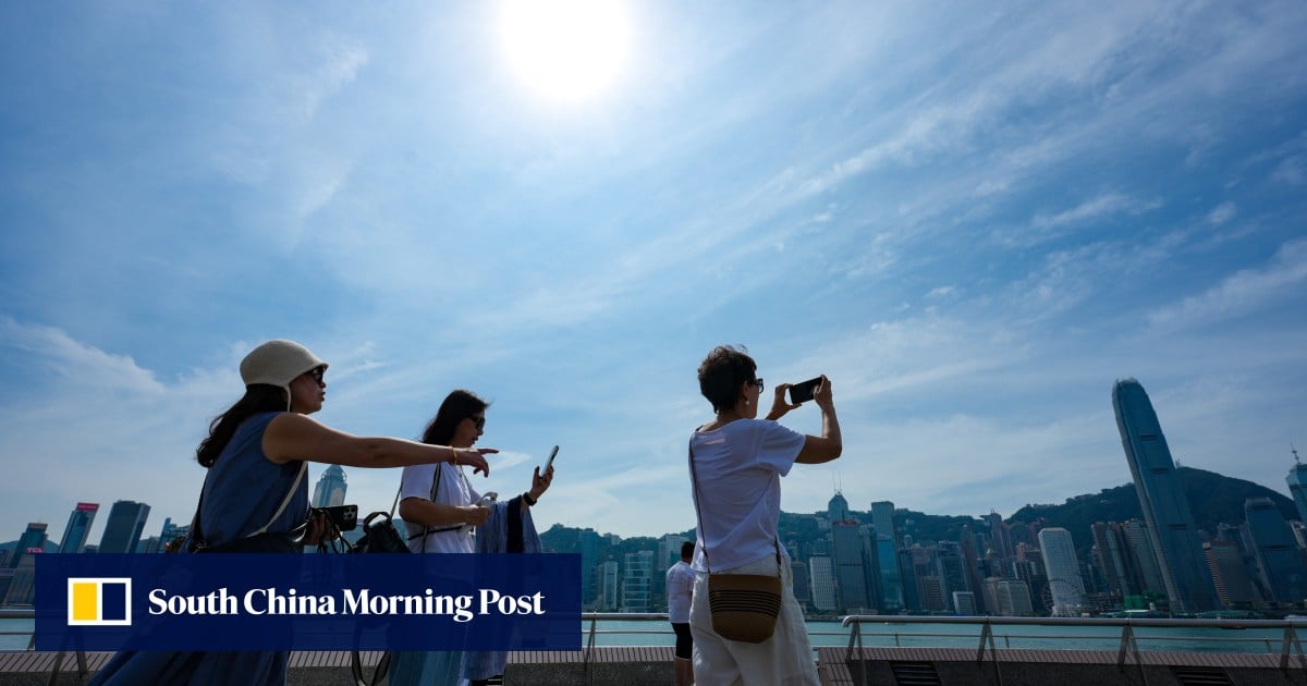 Hong Kong Observatory issues T1 as Typhoon Fung-wong approaches
