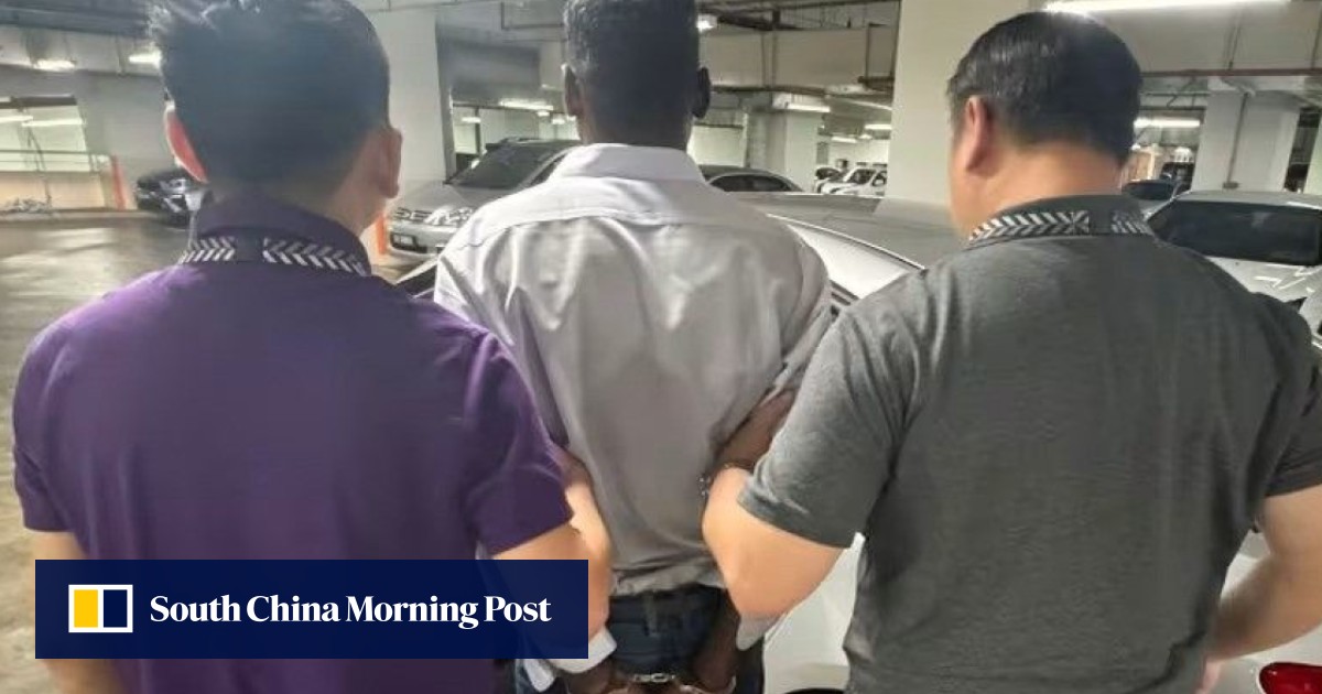 Singapore police grab 2 Malaysians after woman hands over gold to fake officials