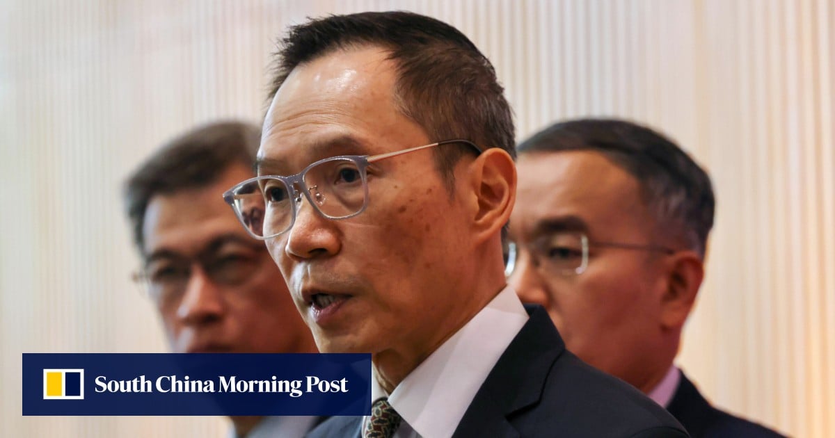 Hong Kong award on hold for ex-logistics chief until water scandal probe ends Hong Kong award on hold for ex-logistics chief until water scandal probe ends