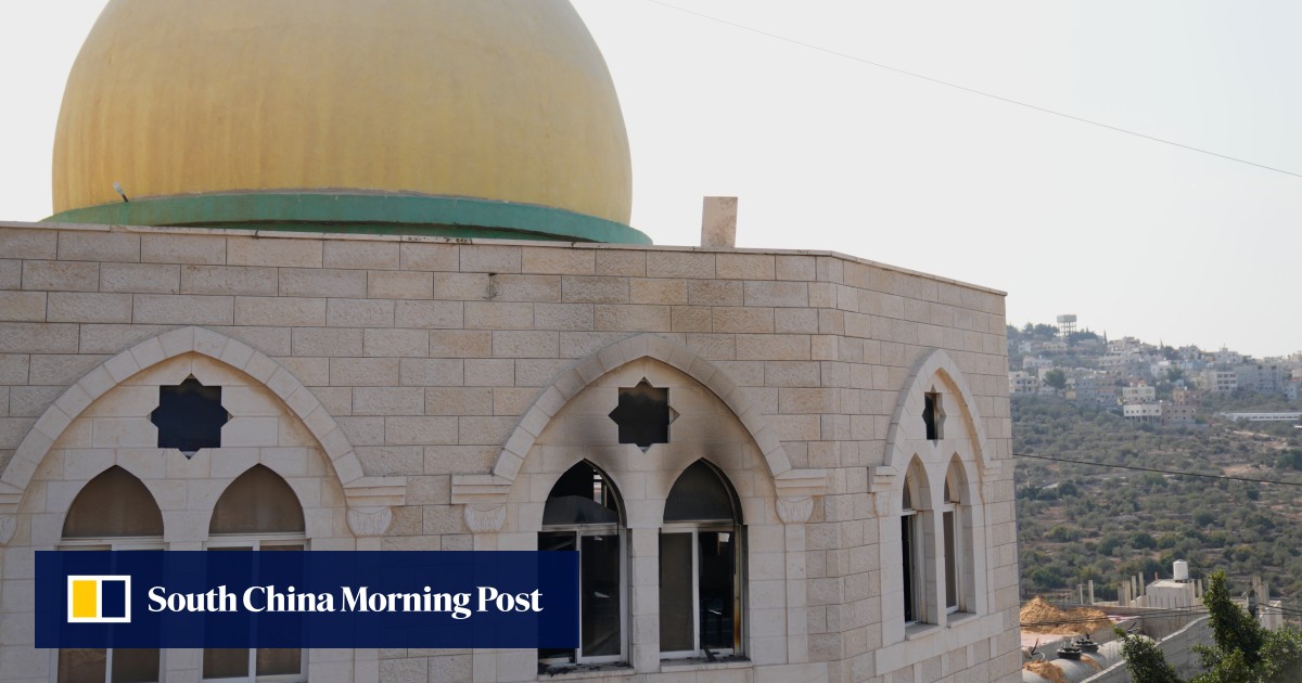 Israeli settlers torch West Bank mosque sparking US concern
