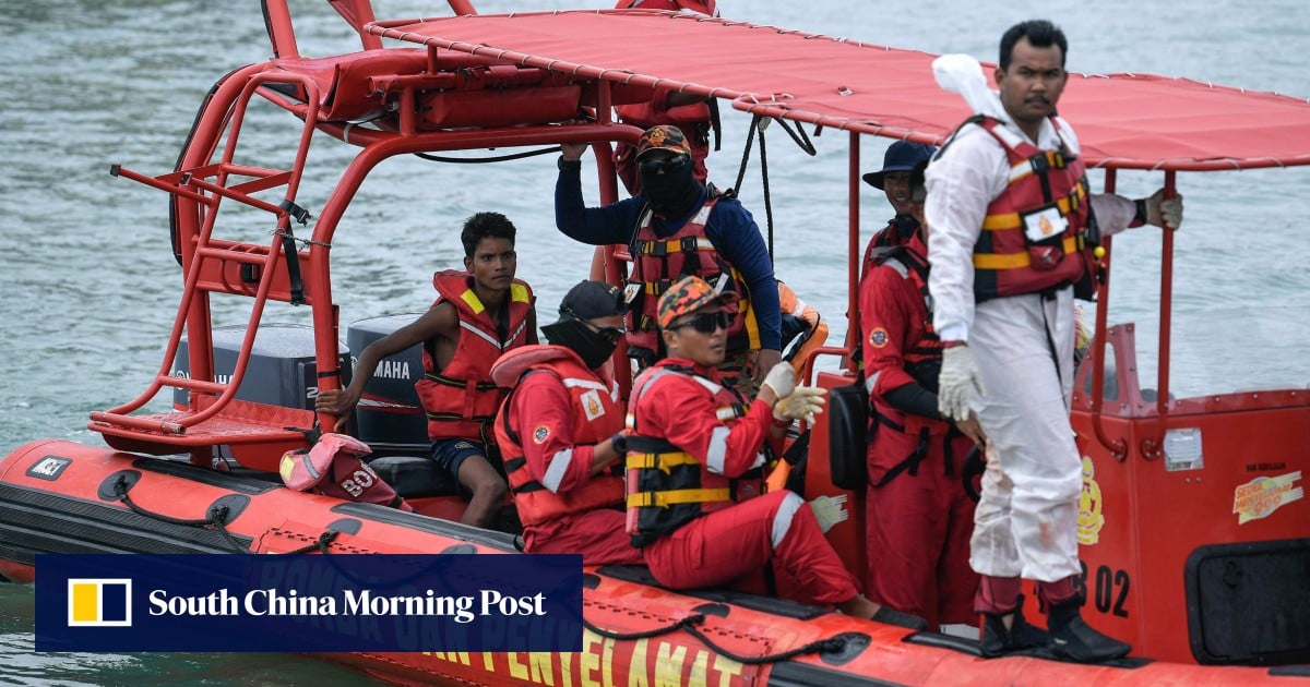 Malaysia court charges 11 shipwreck survivors with illegal entry