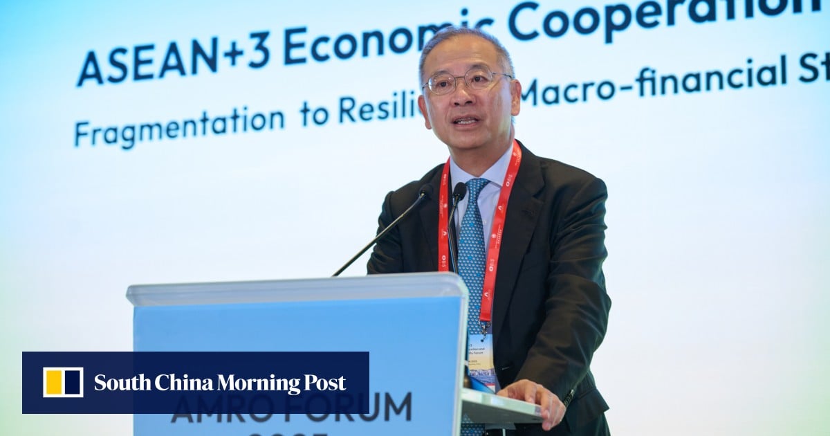 Hong Kong pushes local currency use to shield Asia from global uncertainties