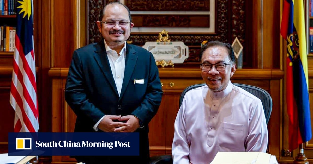 Malaysia’s Anwar vows ‘no protection’ for close aides in corruption probes