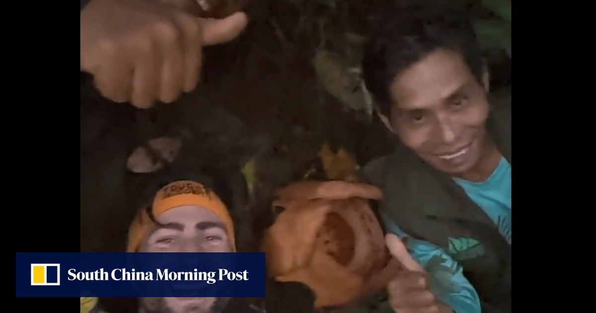 Oxford slammed for not naming Indonesian researchers in rare flower find